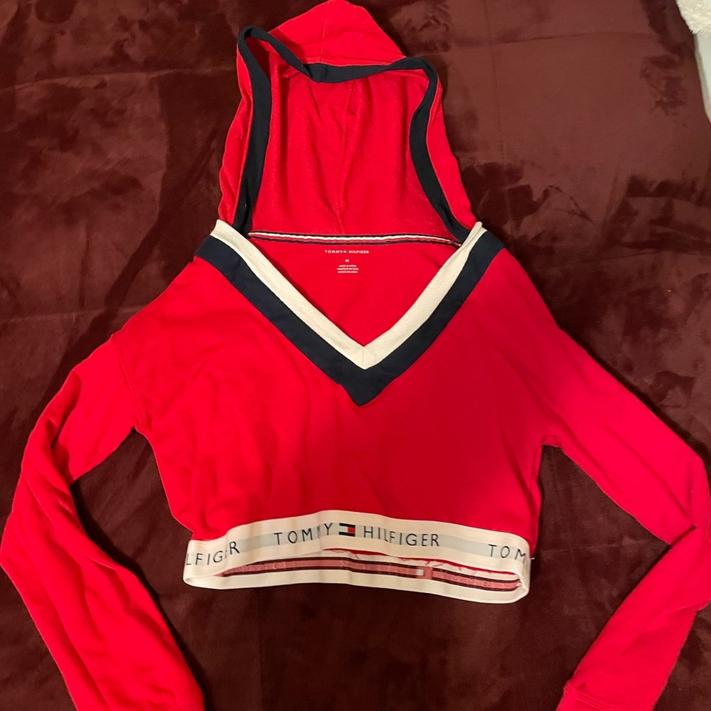 Tommy Hilfiger cropped sweatshirt